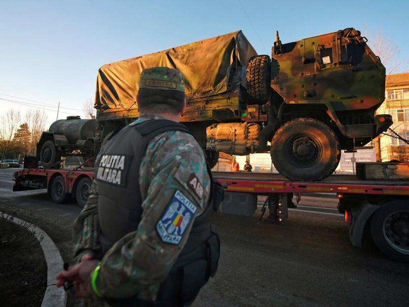 Патрушев: НАТО усиливает военный потенциал вдоль российских границ