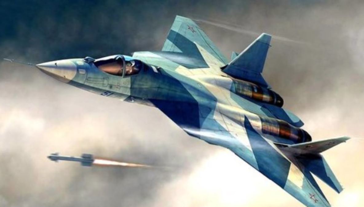 Просто-напросто “Разрезает самолет на две части”: “Совершенное оружие” русских для Су-57