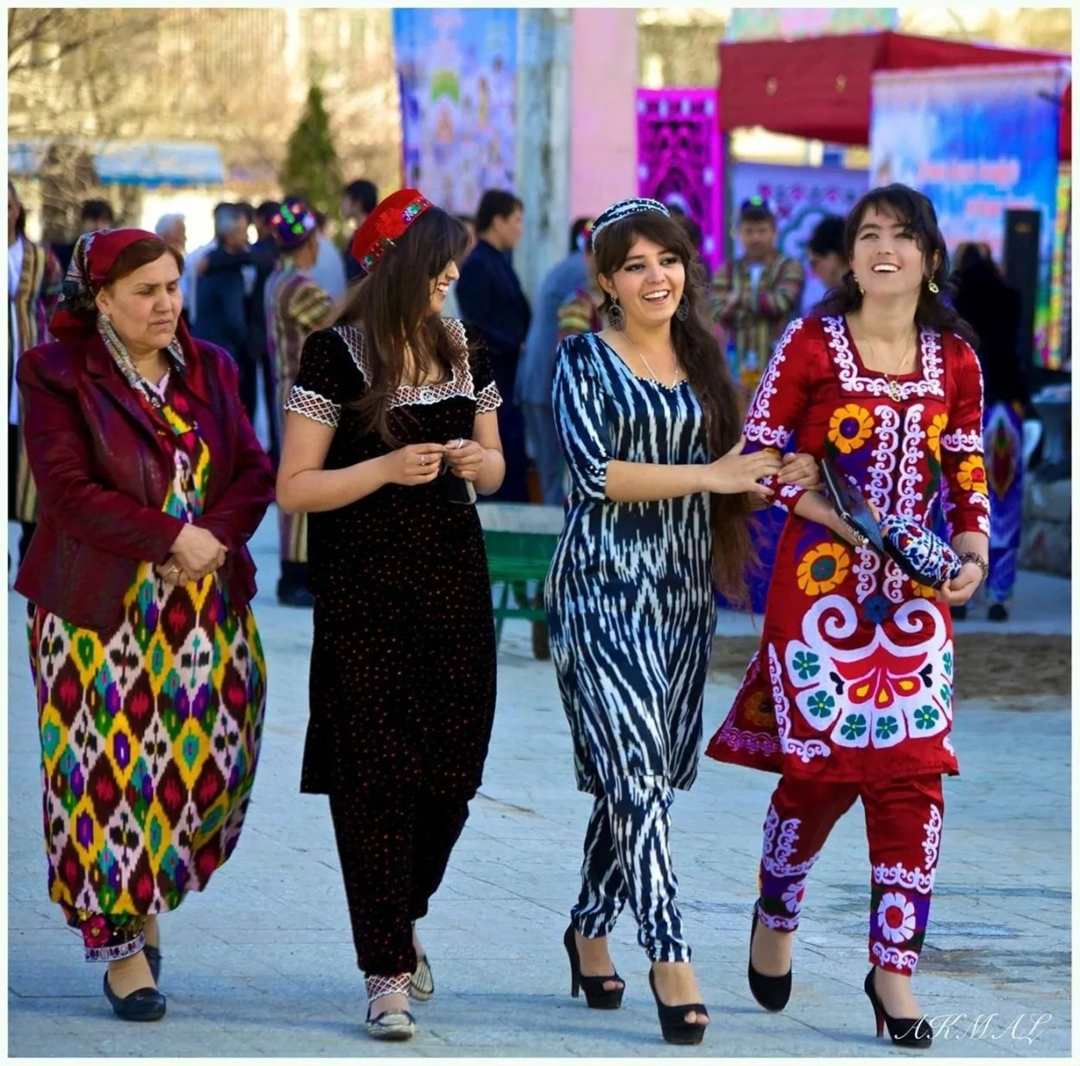 В Таджикистане запретили ношение хиджаба