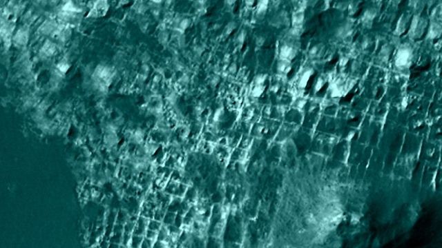Спутниковые фотографии остатков древнего города на Марсе, разрушенного термоядерной атакой