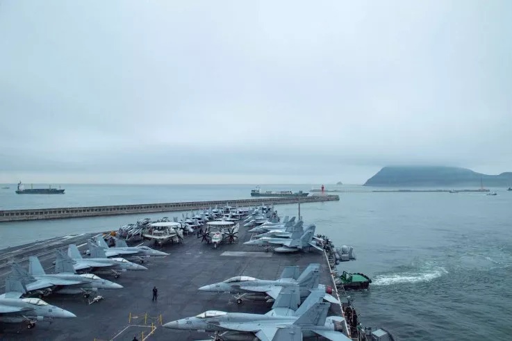США столкнулись с ситуацией, когда им не хватает военно-морских сил для текущих операций в одном регионе
