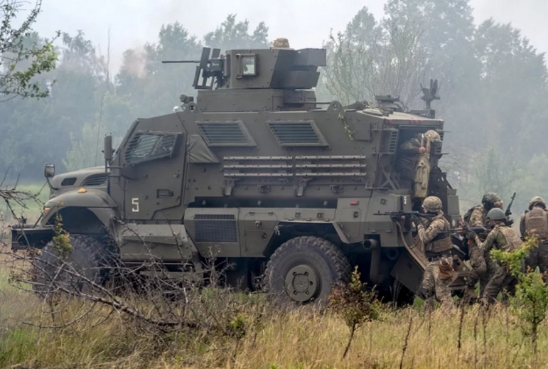 Боец «Жук»: ВСУ не давали ВС РФ выводить пленных из Песчаного