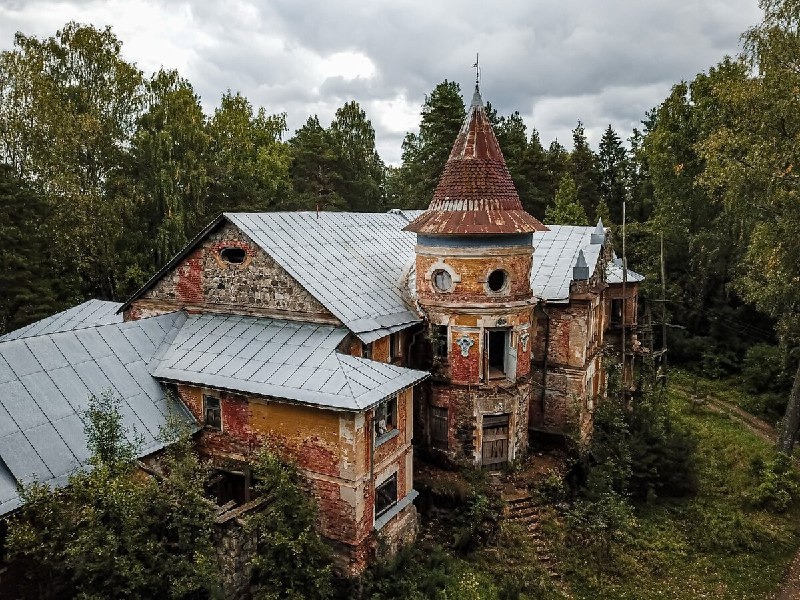 Проклятый замок Заключье в Тверской области