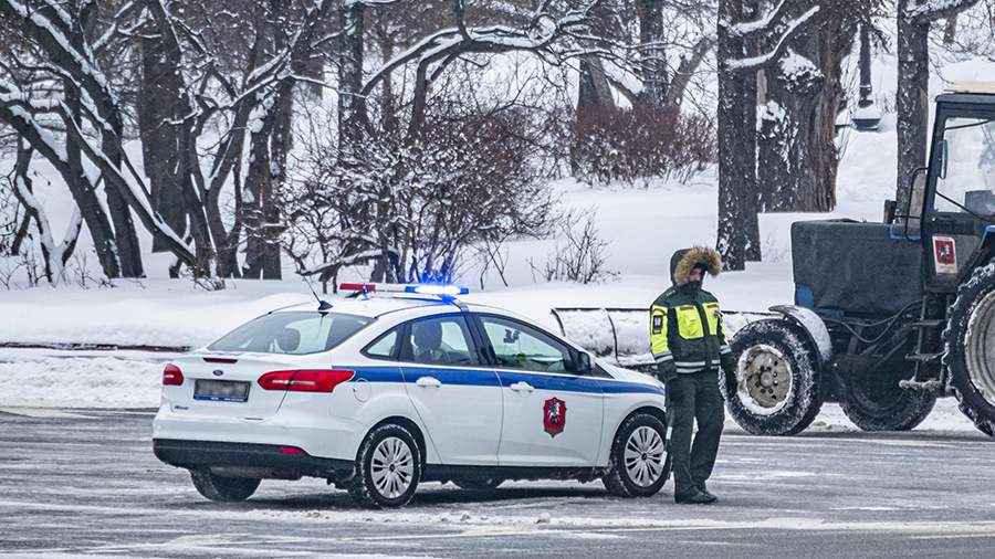 Автоюрист напомнил о штрафах зимой на дорогах