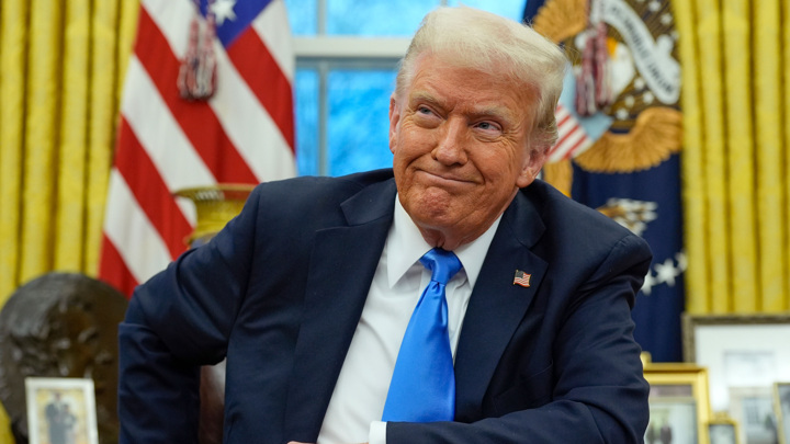 Трамп заявил, что провел телефонный разговор с Путиным