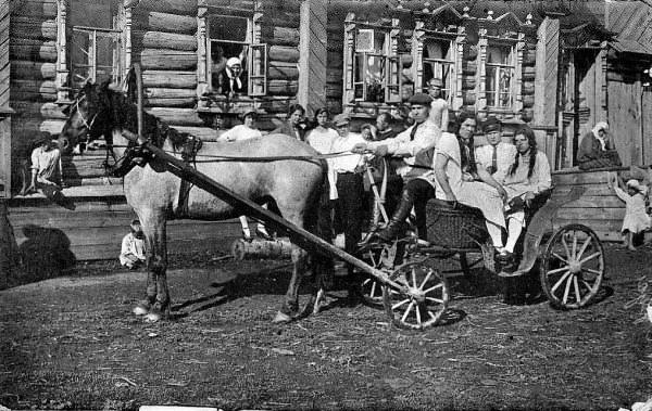 Жители села Выползово