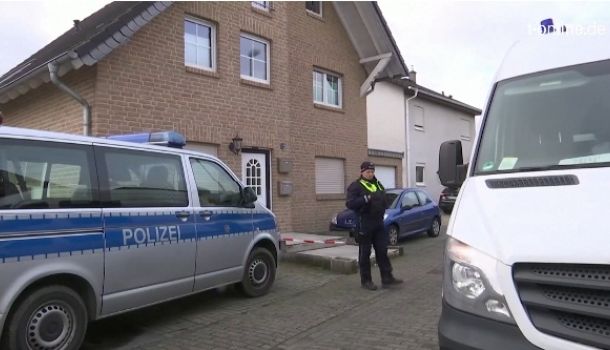 В курортном городке трёх граждан Германии зарубили топором