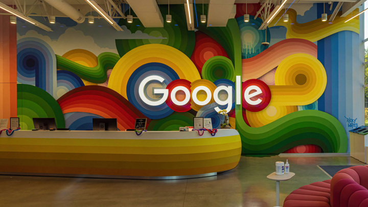 В сервисах Google произошел сбой, идут работы по восстановлению