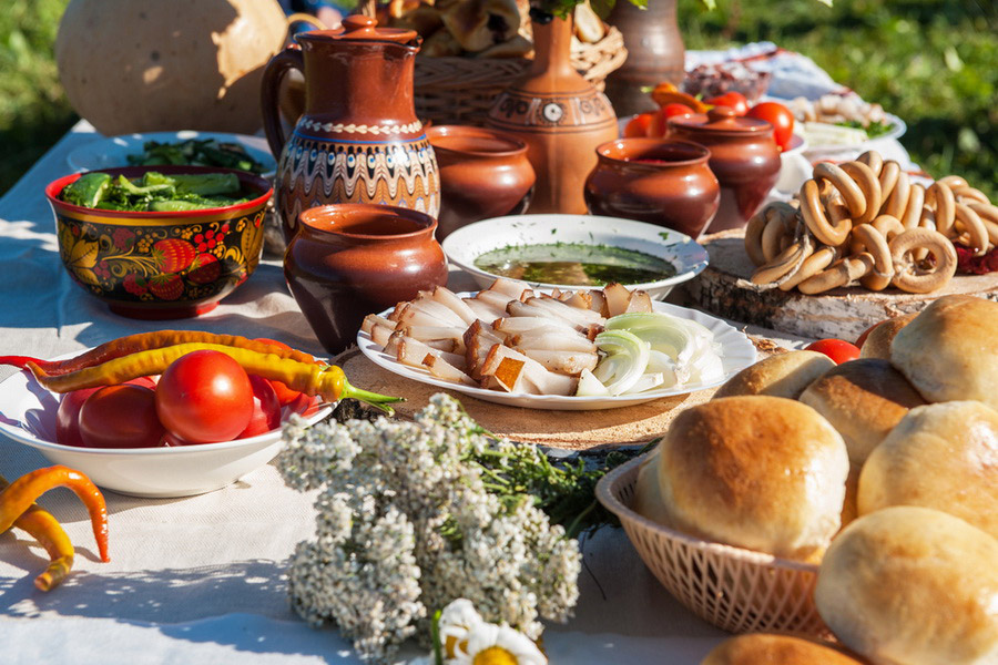 русская кухня основана на натуральных продуктах