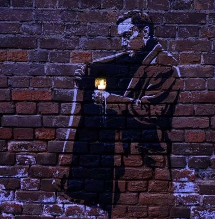 Простые люди сотворили шедевр! Лучше любого дорогого памятника..