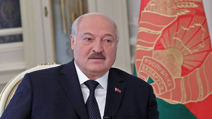 Лукашенко: в Белоруссии жрать будет нечего, если не решить вопрос падежа скота