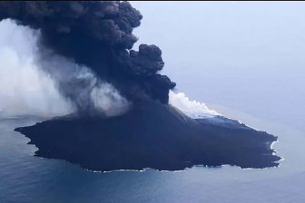 Вулканический остров в Тихом океане растет рекордными темпами