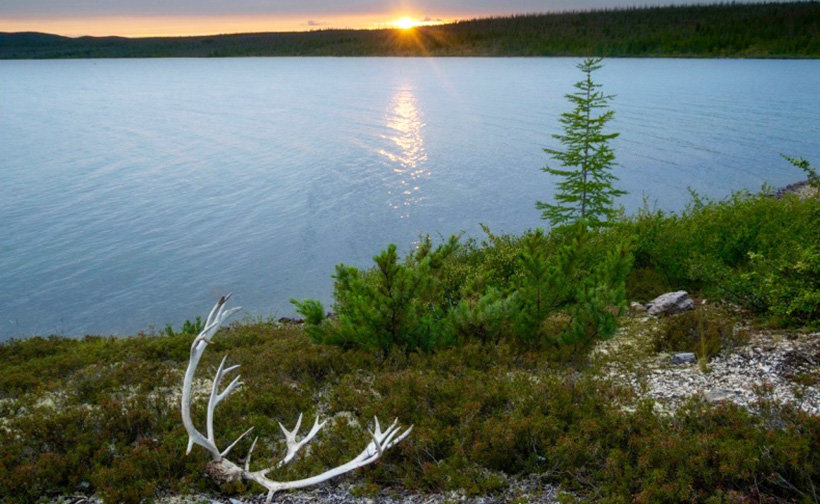 Озеро Лабынкыр Якутия.