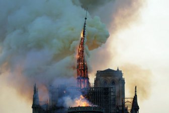 Пожар в Нотр-Даме отравил окрестности Парижа свинцом