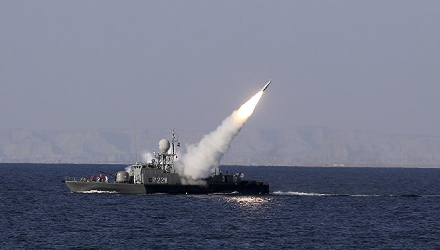 Иран назвал провокацией инцидент с открывшим стрельбу кораблем ВМС США