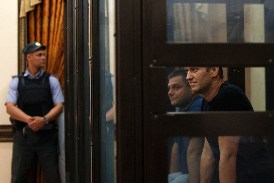 Навальный вне закона: ЕСПЧ слишком снисходительно к мошеннику