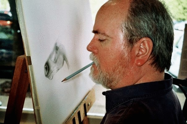 Дуг Лэндис — парализованный художник, рисующий ртом