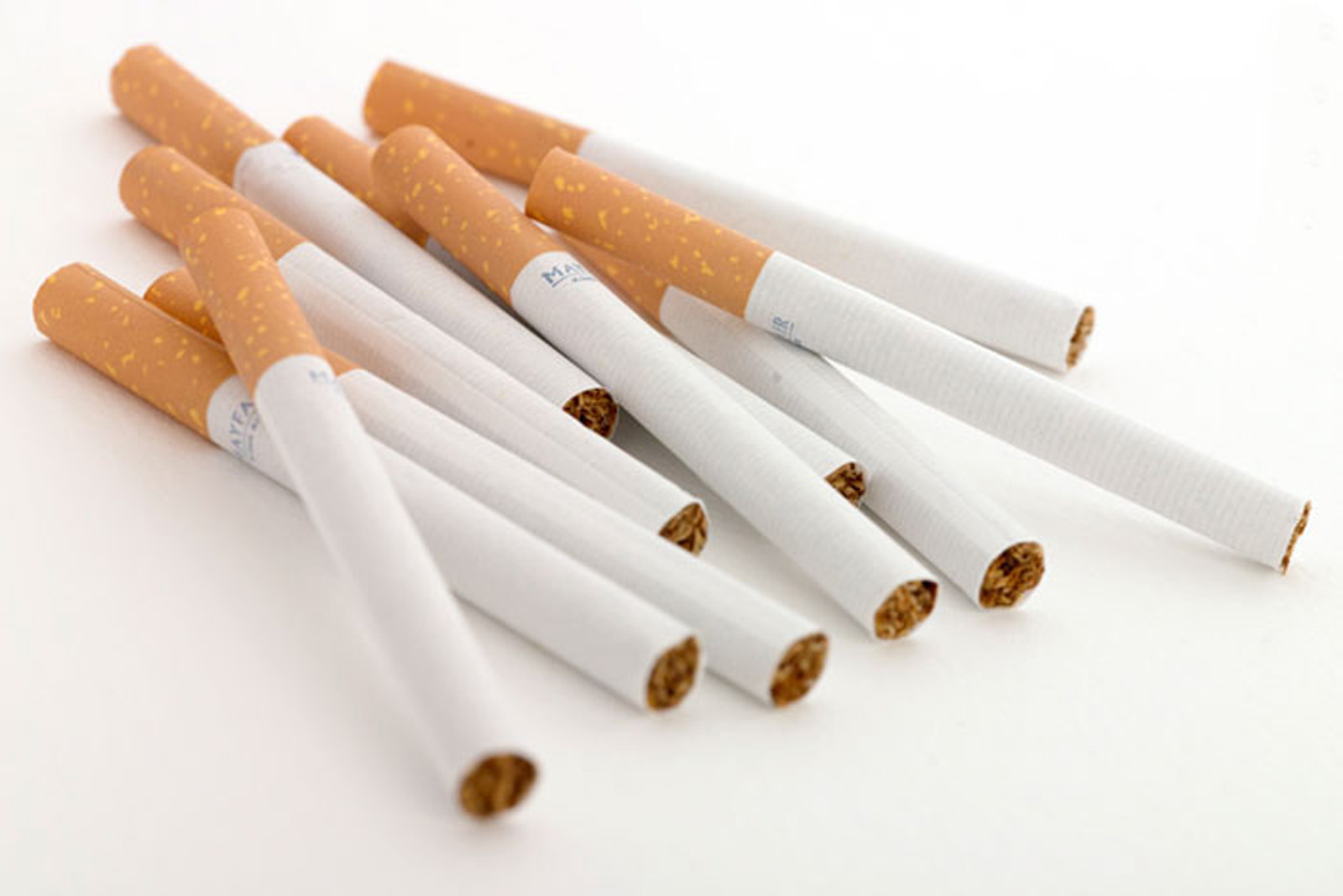 Компании-производители табака хотят сохранить в тайне состав сигарет