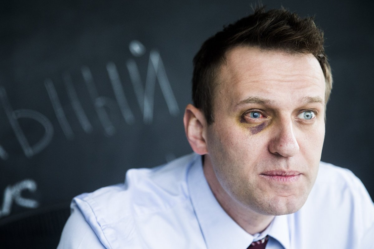 Грустный клоун Навальный не взял Волгоград