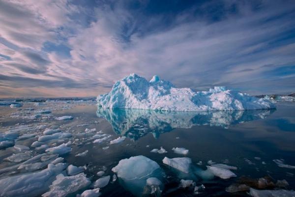NASA показало, как тают ледники и умирает жизнь в океане
