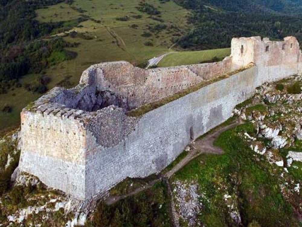 Замок Монсегюр - проклятое место на святой горе