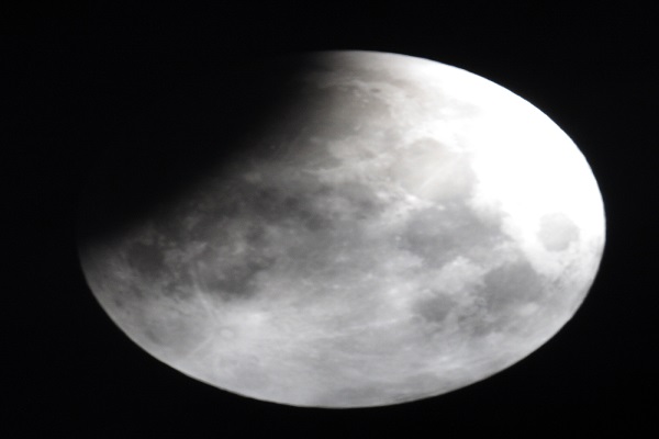 В 2018 году россияне увидят самое продолжительное лунное затмение