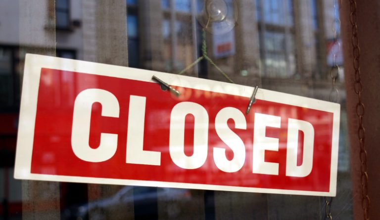 В США банки массово закрывают отделения