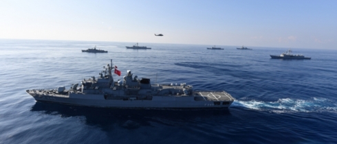 Видео: В Эгейском море столкнулись военные корабли Турции и Греции