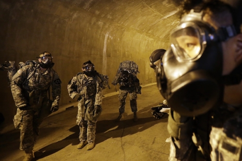 Пентагон готовит войска к тоннельной войне.