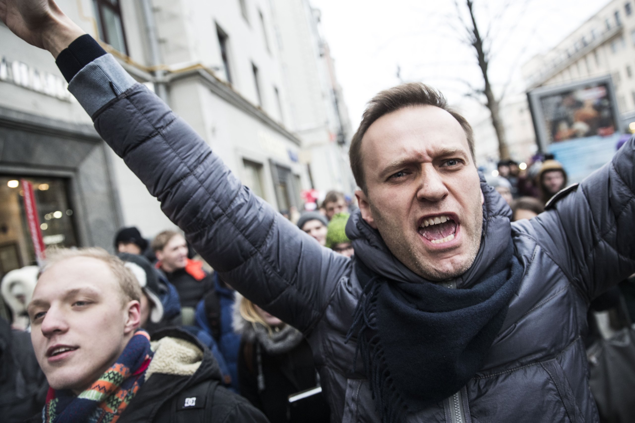 Москитный протест: Навальный развалил оппозицию