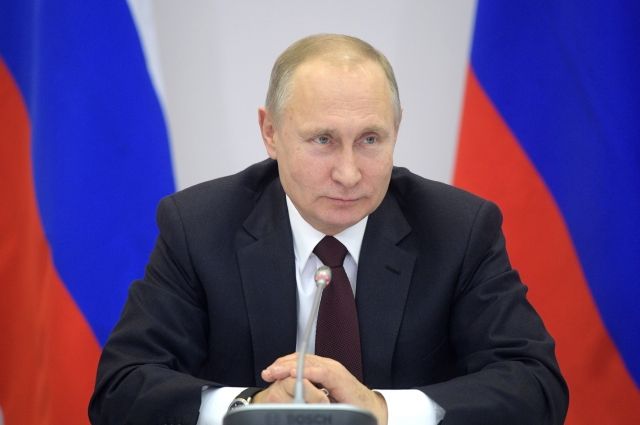 Владимир Путин призвал обеспечить рост зарплат россиян