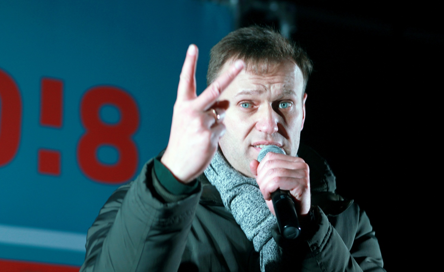 Навальный зарабатывает на наблюдателях: щедрые спонсоры нашлись на Западе