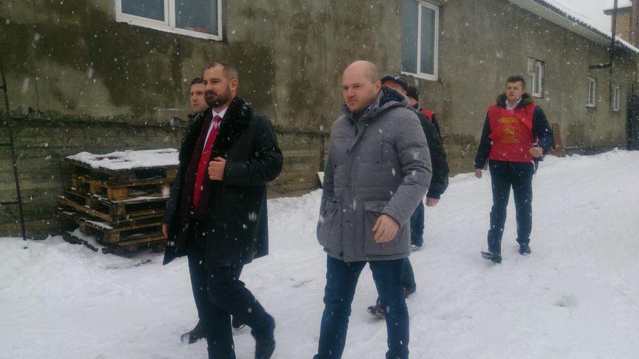 Кандидат в президенты Сурайкин посетил животноводческое хозяйство в Путилкове