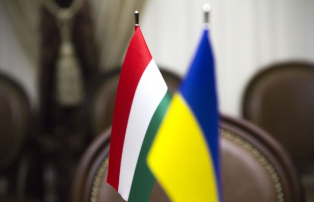 Венгрия призывает ввести наблюдателей ОБСЕ в Закарпатье