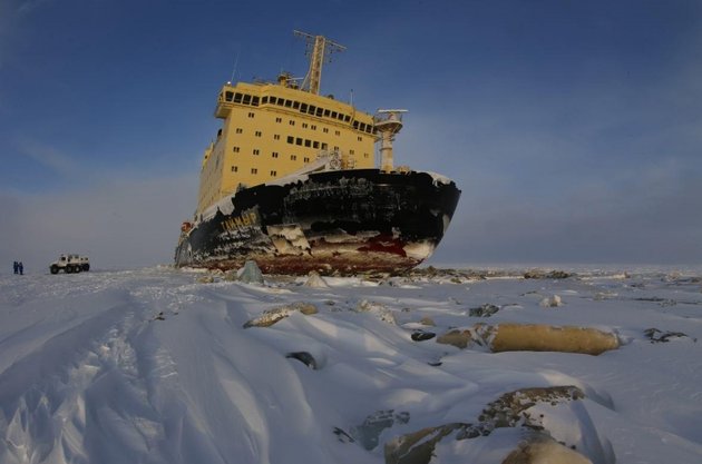 Китай «отберет» у России богатства Арктики