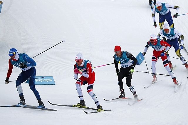 Норвежский лыжник Симен Крюгер завоевал «золото» в скиатлоне на ОИ