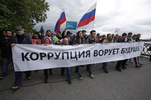Социологи предрекли революционные настроения у россиян