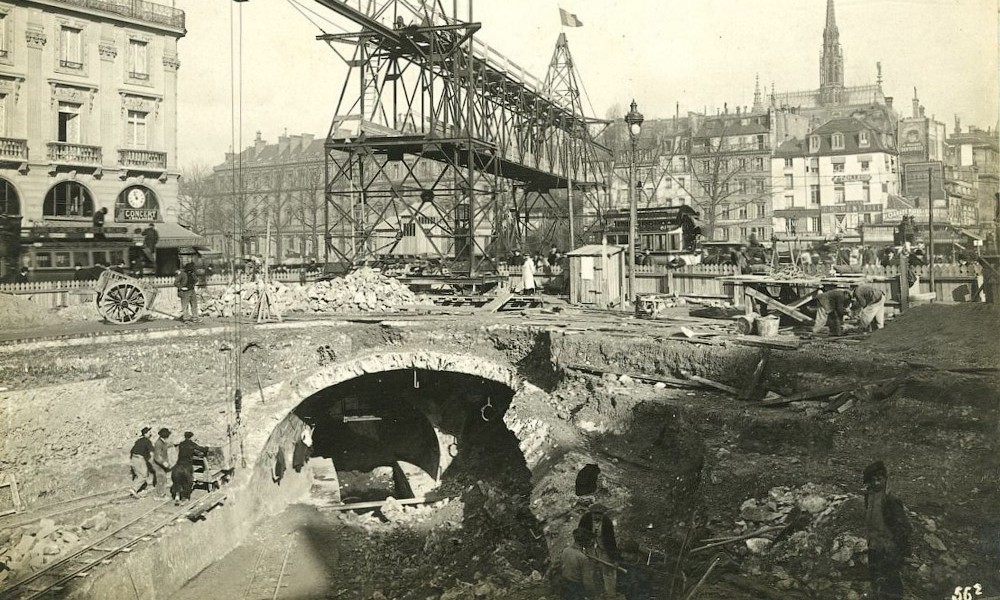 Строительство парижского метро на месте старых тоннелей