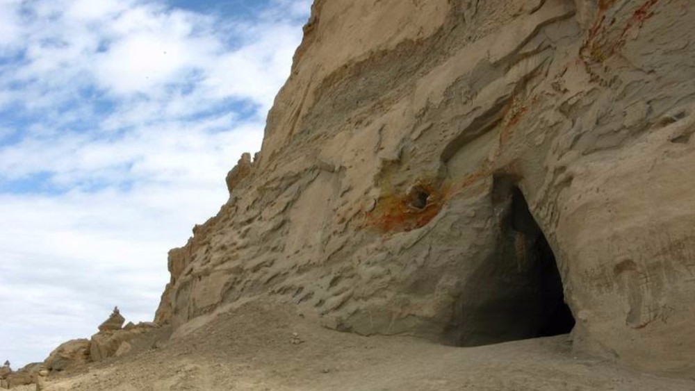 На границе Китая и Тибета нашли пещеру инопланетного происхождения