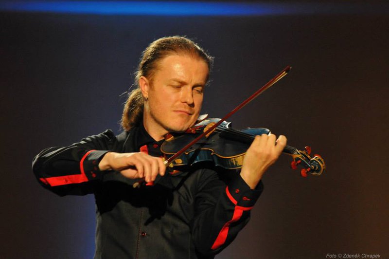 Концерт виртуоза скрипки Павла Шпорцла