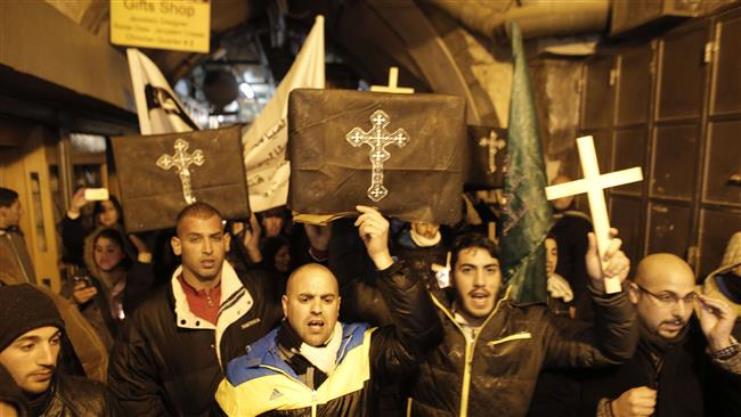“Израиль” не пускает палестинцев-христиан из Газы в оккупированный Иерусалим на празднование Пасхи