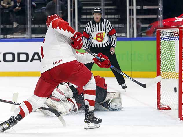 Российские хоккеисты разгромили австрийцев на ЧМ в Дании
