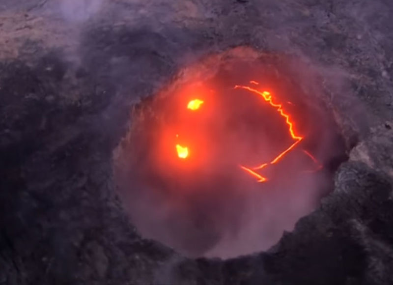 В гавайском вулкане Килауэа произошел взрыв