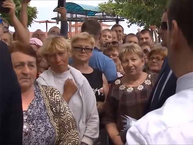 Женщине, получившей от Медведева совет «держаться», подняли пенсию лишь на 450 рублей