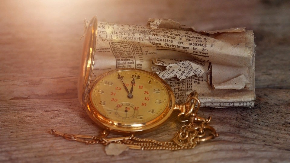 Ученые нашли золотые часы из будущего