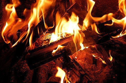 Смотрение на огонь — древнейшая практика очищения сознания