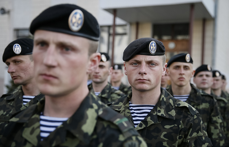 На Украине бойцы одного из батальонов морской пехоты выступили против смены цвета беретов