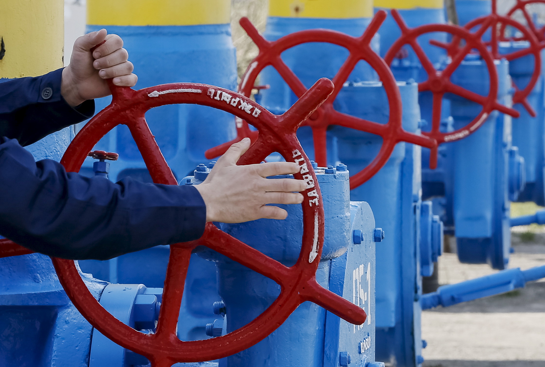 Украина пытается шантажировать Россию, чем рискует остаться без газа и прибыли