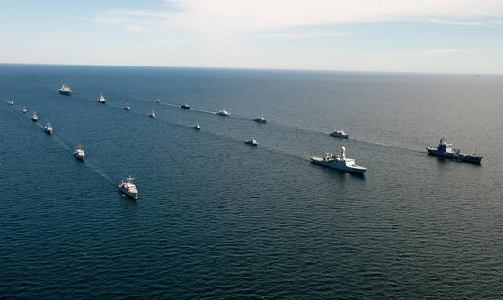 Гигантский флот НАТО отрабатывает вторжение в Россию на Балтике