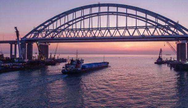 Сенатор от Севастополя: о предложении Ефремова по Крымскому мосту — мы Родиной не торгуем